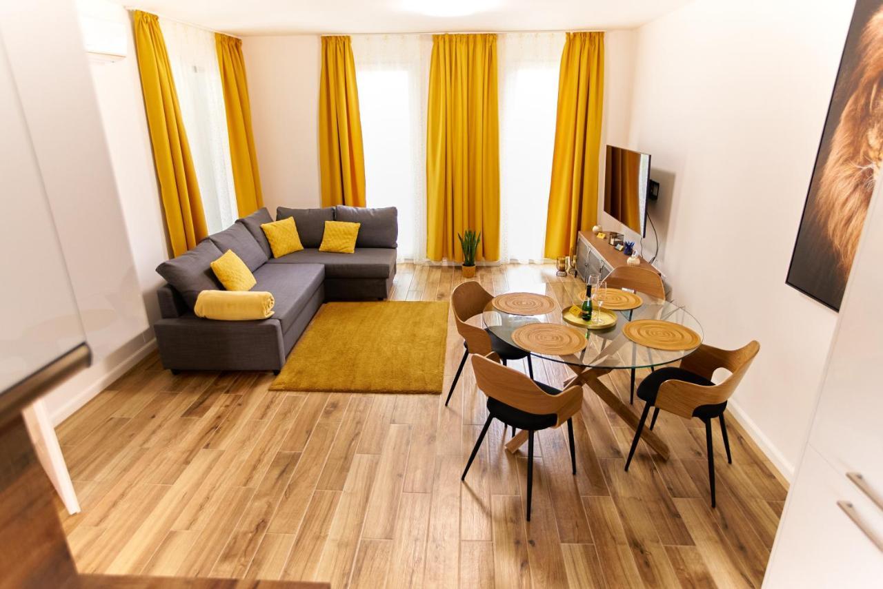 Starlight Bronze Szeged- Exclusive Apartment Exterior photo