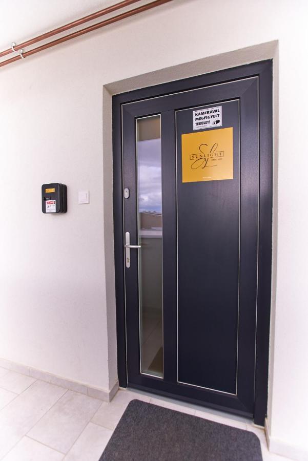 Starlight Bronze Szeged- Exclusive Apartment Exterior photo